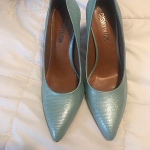 SZ8, sparkly teal cosmo heels, slightly worn.